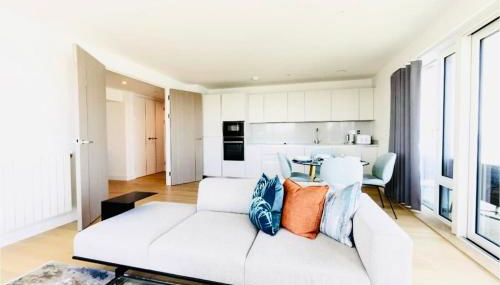 Executive Waterfront Split Penthouse - Photo 5