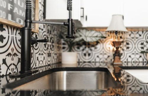 Japanese Wabi Sabi Zen Beauty at SoCO, Downtown - Foto 15