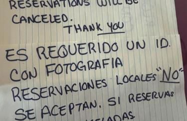 Casa localizada muy cerca del estadio, 8 minutos del centro y muchos lugares mas, No se permiten fiestas , o fumar - Foto 2