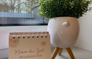 Neu! Modernes Apartment Nähe Bowling Center! - Photo 16