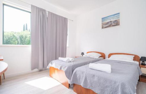 Gorgeous Apartment In Dubrovnik - Photo 17