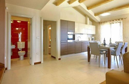 Einzigartige Villa mit Salzwasserpool, Panoramablick, Bikes, Trampolin, Tischtennis - Foto 8