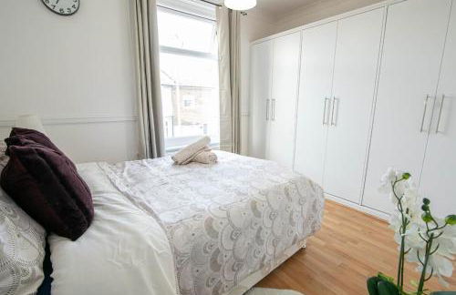 3 bed Modern Home, Vibrant & Stylish, Sleep upto 7 - Foto 22