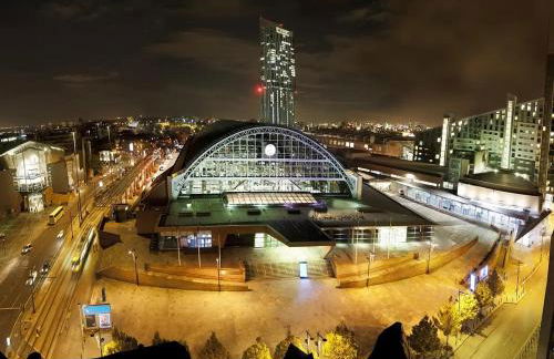 Spacious 4 Bedroom 2 Bath Serviced Home For Contractors & Families with X2 Free Parking Spaces, Fast WiFi - Hosted By Redwood Stays - Foto 58