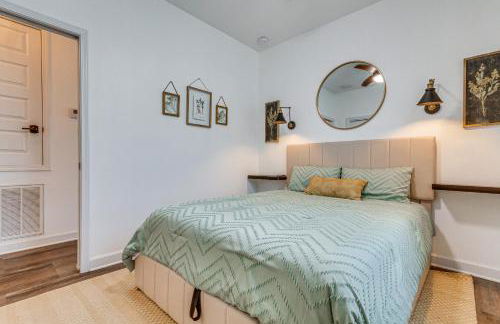 Modern Pensacola Vacation Home with Private Pool! - Foto 18