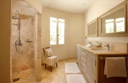 Élégance et simplicité au cœur des vignes - Foto 12