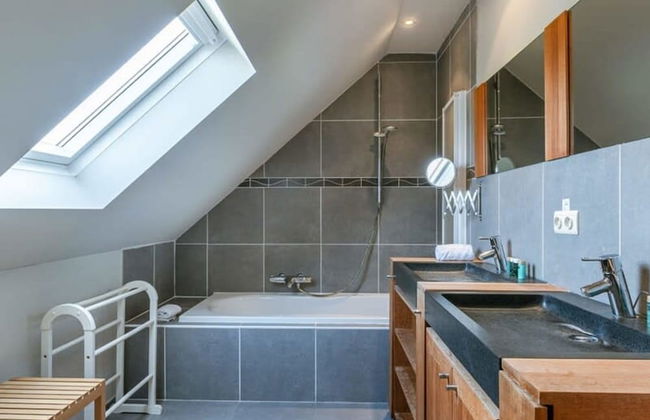 Rustic Family Holiday Home for up to 8 People Located in the Green of the Countryside - Foto 33