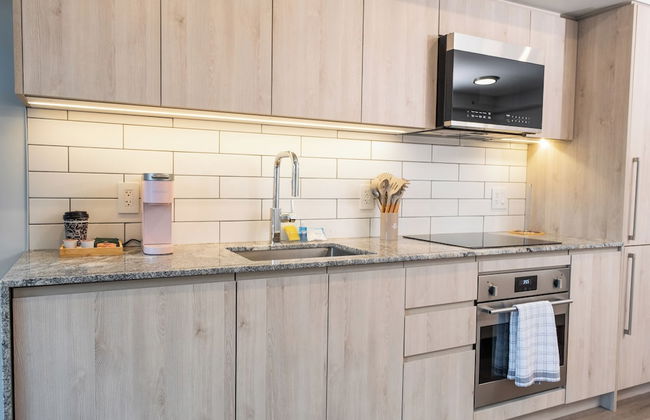 Silverstone Downtown Long-Term stay - Photo 26