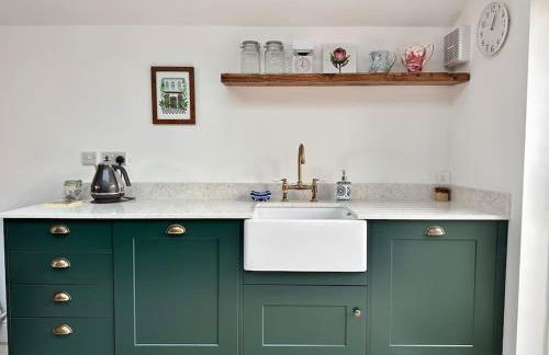 Cathedral Views Period Townhouse w/ Free Parking - Foto 23