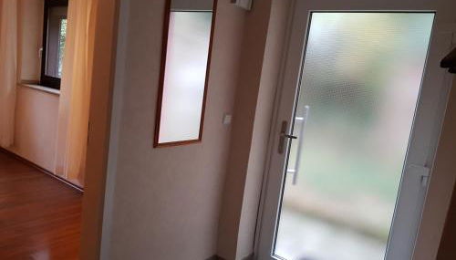 2 Zi-Appartment mit Gartennutzung - Foto 2