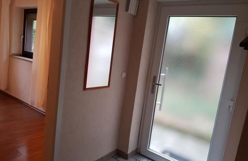 2 Zi-Appartment mit Gartennutzung - Foto 2