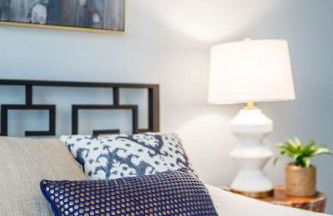 Stylish Flat in Walkable Downtown w Parking - Foto 2