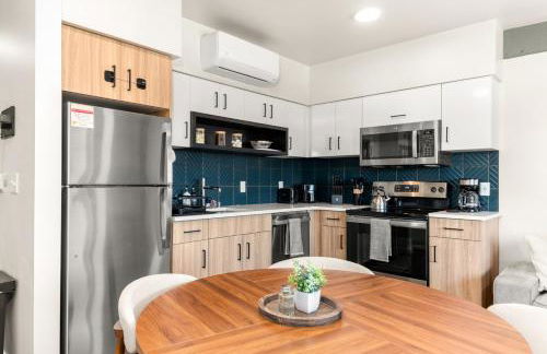 2BR in Downtown with Parking - Foto 18