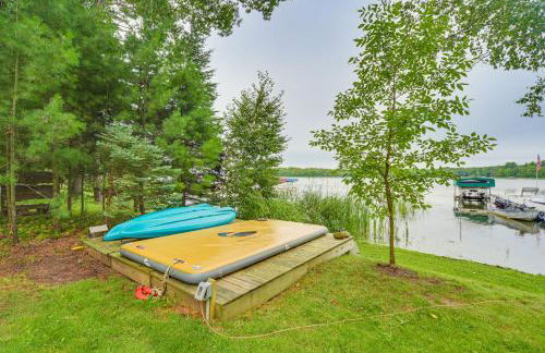Boat Dock, BBQ and Fireside Fun Clam Lake Cabin - Foto 22