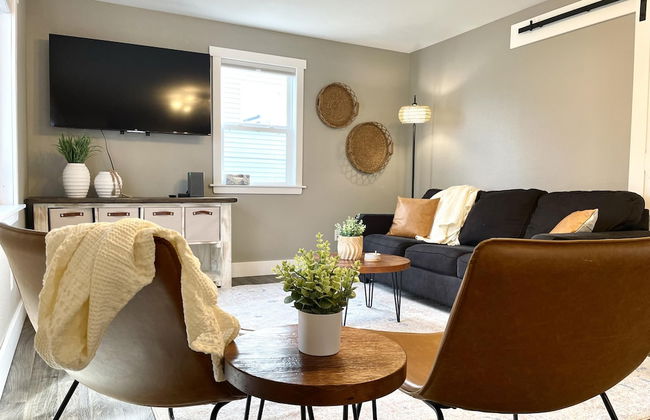 Relaxing Riverside 10 Minutes to Shipshewana - Photo 4