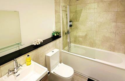 Eclipse Apartment - Modern 2 Bed 6 guest Apartment - Jewellery Quarter Birmingham City Centre - Photo 25