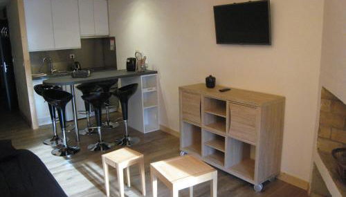 Appartement 2 Pièces, Ski au Pied, Balcon Sud, Confort pour 6 - FR-1-459-62 - Foto 1