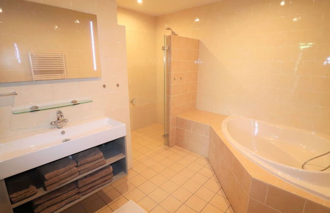 Apartment in Netherlands Near Nature Trails - Photo 16