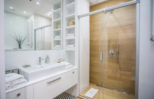 Sky Tower Apartments by Michał & Piotr - Photo 103