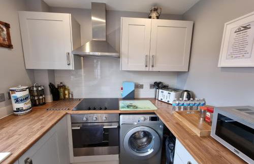 Crown Meadow - 4 Bedroom House - Heathrow - ExcellentStays - Photo 16