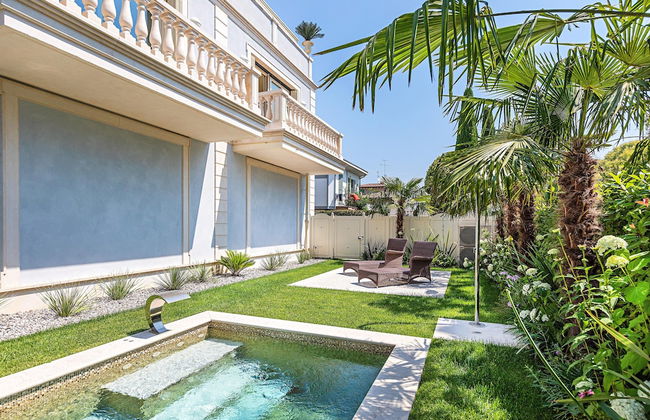 Luxury Lakefront Catullo with pool - Photo 78