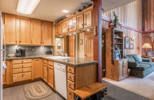 New Listing 2 bedroom and Loft 2 bath Summit E Bldg 12 condo sleeps 8 Steps to Eagle Lodge Chair 15 - Foto 21