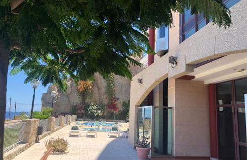 Su Eminencia - Sea View Apartment with Modern Comforts - Foto 33