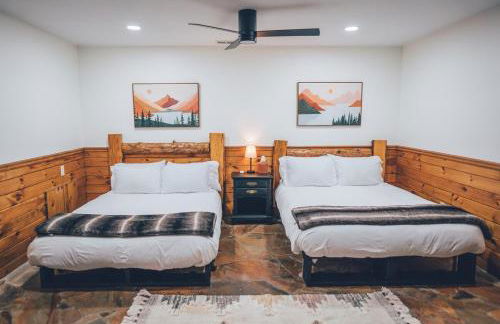 Cozy Cabin With Hot Tub, Grill, Fire Pit & Game Room - Foto 14