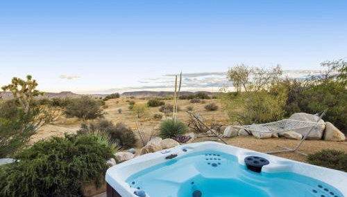 Jackalope Junction-Pool, Hot Tub, Fire Pit, BBQ & Desert Views! home - Foto 2