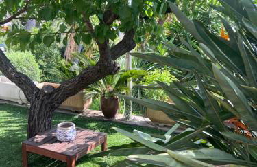 T2 - Rez de Jardin, proche de la mer - Foto 9