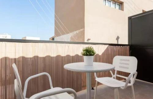 FLORIT FLATS - CENTER 2BR 2BA ATTIC TERRACE VIEW WIFi AC - Photo 29