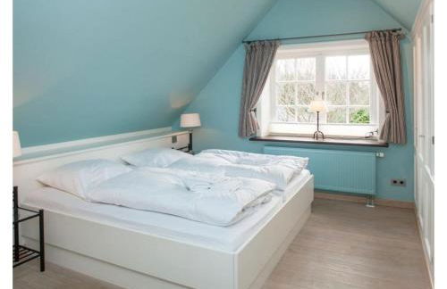 Holiday home in Morsum Sylt with Wi-Fi - Photo 13