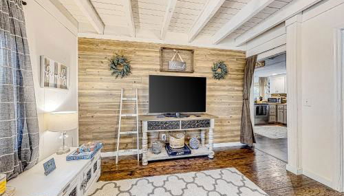 Honey Bear Hideaway - Photo 3