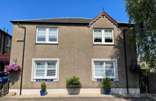 Linden Apartment - Photo 1