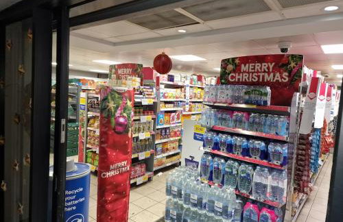 NightRest Homes 5 minutes to Luton Airport -Wifi - Free Parking -Luton - Foto 42