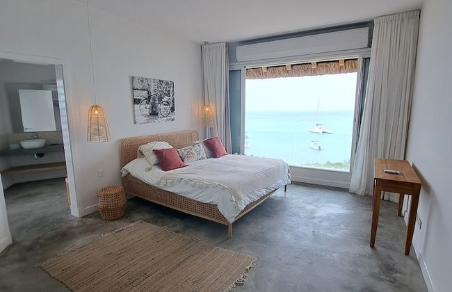 Luxury beachfront villa with private pool and cozy Pavillon with private jacuzzi on rooftop terrace - Photo 15