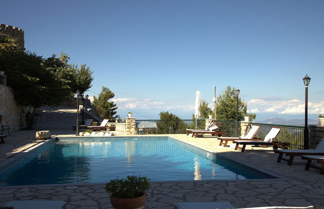 Estate Dafnopanagia Luxury Apartment - Photo 8