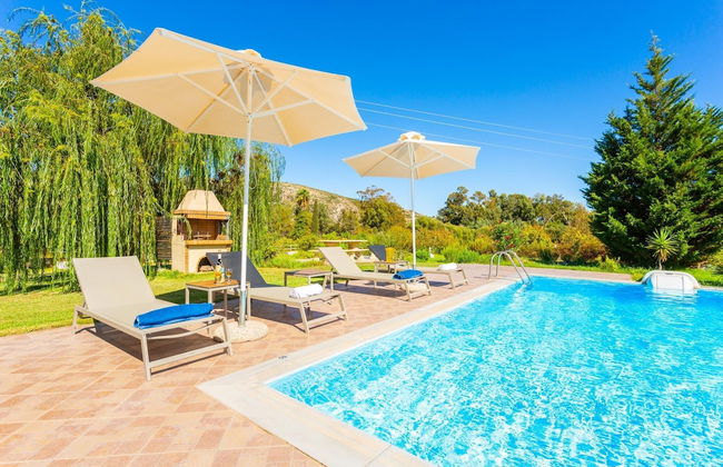 Villa Melissa Large Private Pool Walk to Beach Sea Views A C Wifi Car Not Required - 1926 - Foto 39