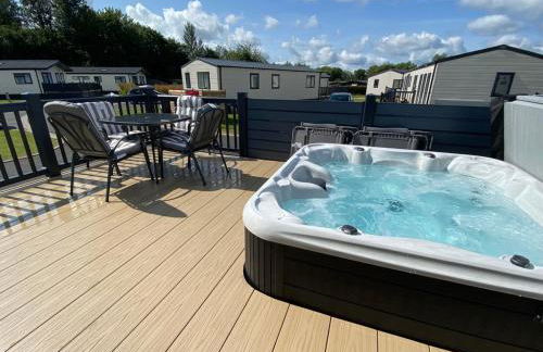Puddleducks, Dog Friendly Hot Tub Lodge - Foto 21