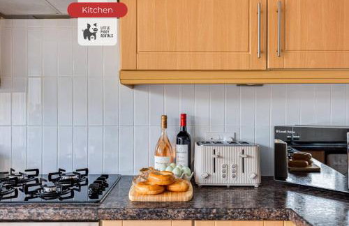 Cosy Stylish Home w EV Charger Priv.… - Foto 24