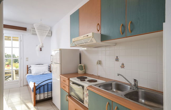 Ydreos Studios & Apartments - Photo 47