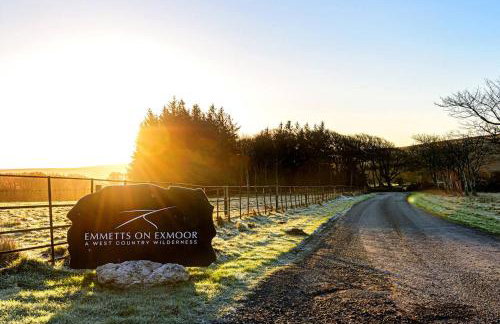 Emmetts on Exmoor - A West Country Wilderness - Foto 2