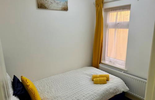 Cosy Retreat Your Home Away - Photo 18