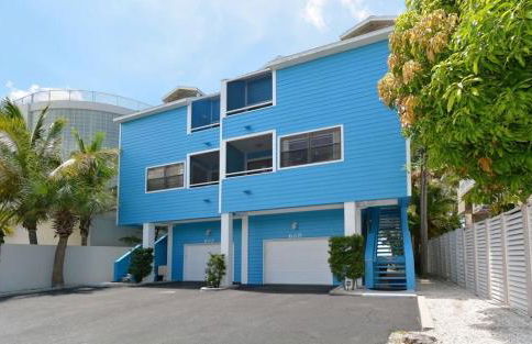 On the Beach, Walk to Village, Watch the Sunsets from Balcony - Foto 2