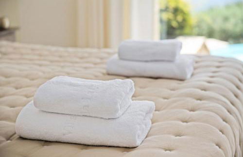 Villa La Genestière - Familienoase und Golfertraum mit Infinity-Pool und 180-Grad-Panoramablick bis zum Meer - Foto 47