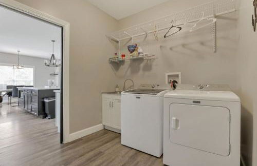 Serenity on Siverly by Purple Munky Hospitality - Foto 33