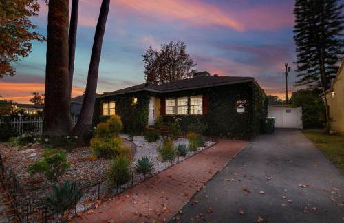 Valley Oasis Pool Hot Tub Near Universal - Foto 37