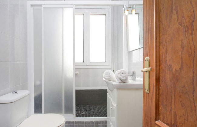 Alonso in Vidreres With 4 Bedrooms and 1 Bathrooms - Photo 17