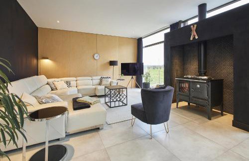 Sleeper Cottage - Sleeps 8 - Foto 36