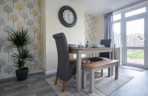 Ludlow Drive a 3 bed Contractor family Town house in melton Mowbray with Parking - Photo 20